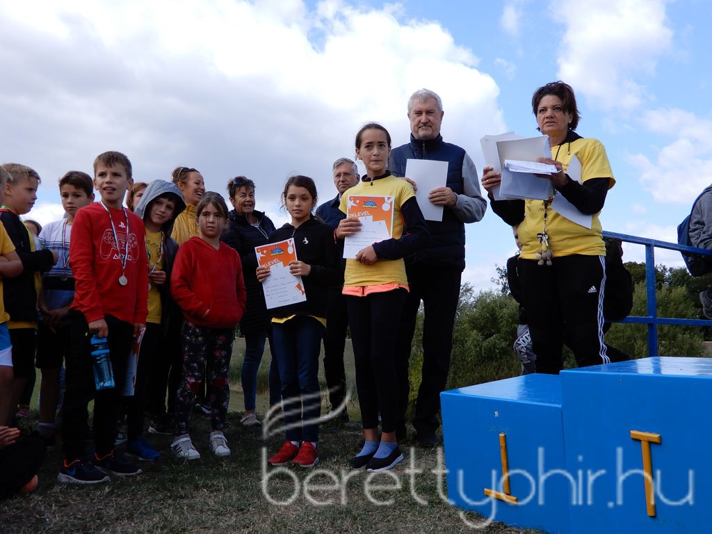 Mezei futóbajnokság Berettyóújfaluban 108